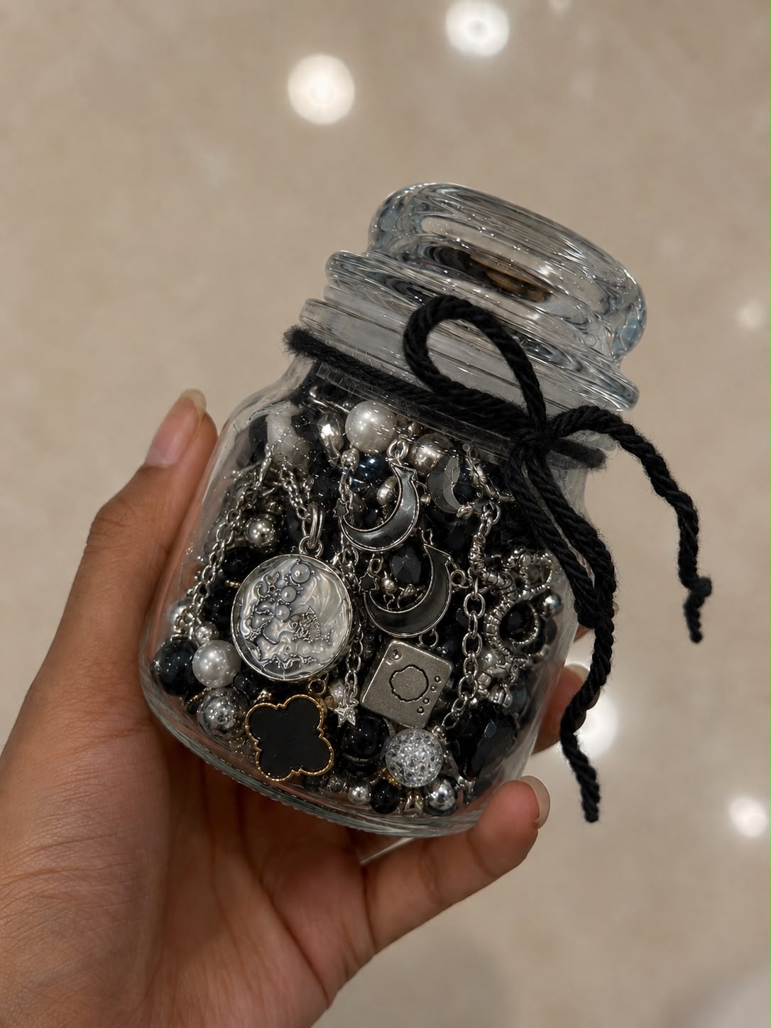 Y2K Jewellery Jar 5 items